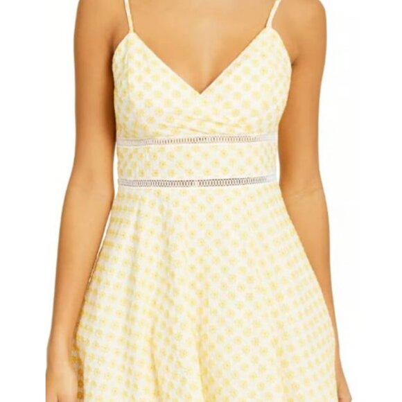 NWT Francesca's Yellow Daisy Dress - Picture 2 of 4